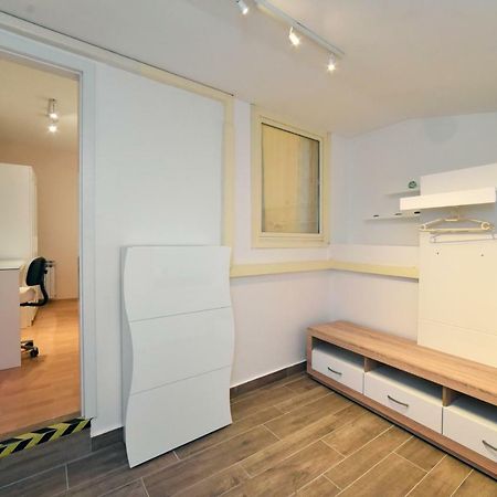Ban Jelacic Apartment 萨格勒布 外观 照片
