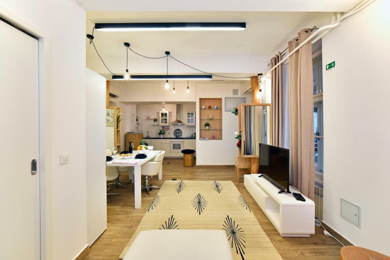 Ban Jelacic Apartment 萨格勒布 外观 照片
