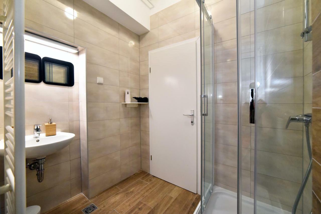 Ban Jelacic Apartment 萨格勒布 外观 照片