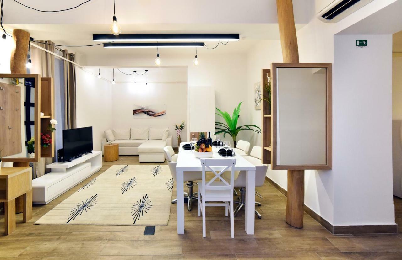 Ban Jelacic Apartment 萨格勒布 外观 照片
