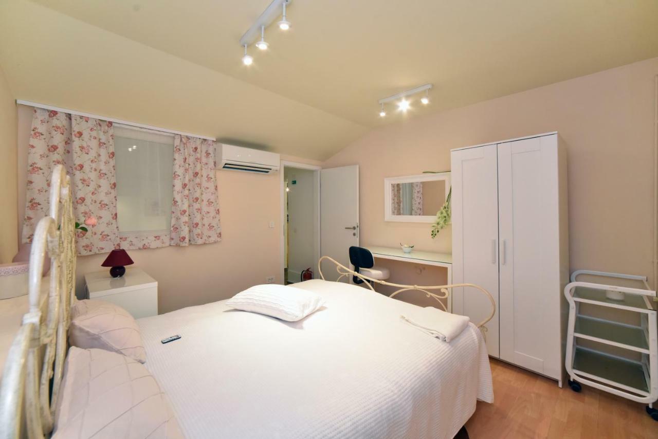 Ban Jelacic Apartment 萨格勒布 外观 照片